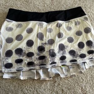 Lululemon running skirt size 8